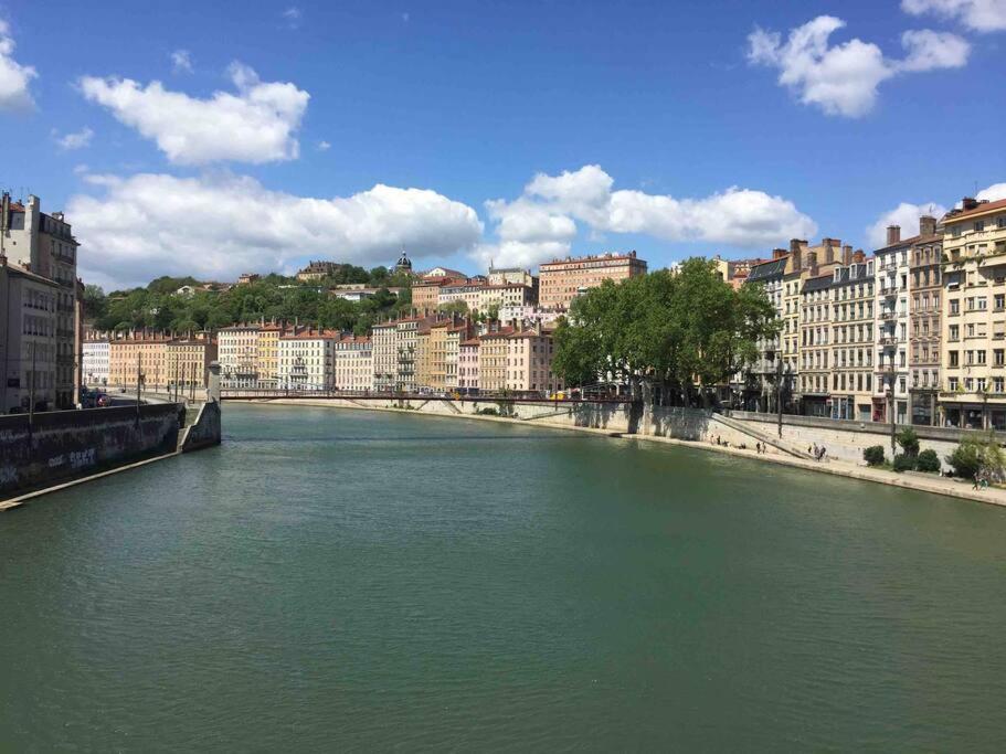 شقة Studio Close Fourviere Very Quiet & Small Terrace ليون المظهر الخارجي الصورة